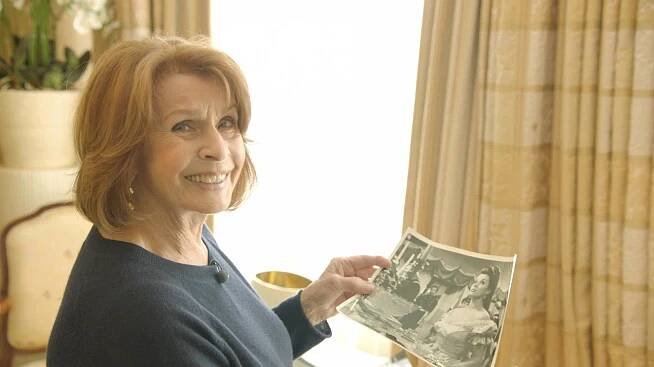 FLIEGEN LERNEN. Senta Berger - Z filmu - Senta Berger