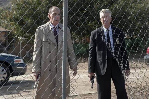 Miguel Ferrer, David Lynch - Městečko Twin Peaks - Epizoda 11 - Z filmu