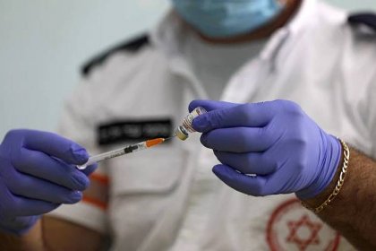 Israel Will Offer Fourth Dose of COVID-19 Vaccine to Medical Workers, People 60 and Over