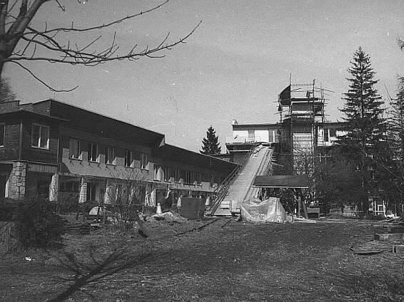 Přístavba - 1975