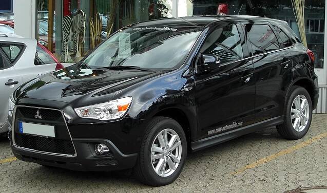 Soubor:Mitsubishi ASX front 20100717.jpg