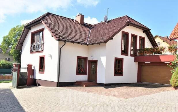 Benátky nad Jizerou, pronájem bytu 4+kk, 200 m2 s terasou, saunou a dvougaráží , okr. Mladá Boleslav | Reality.iDNES.cz 