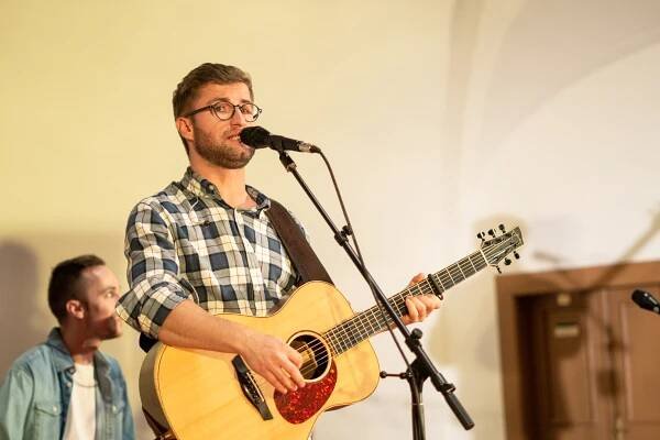 Byl to zážitek pro všechny generace. Fanoušci Michala Horáka si užili koncert pro charitu - Kutnohorské listy