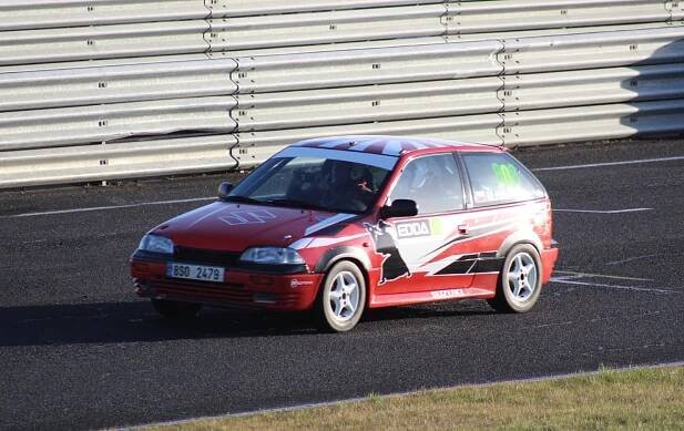FOTO: Autodrom Most hostil tradiční závody Edda Cup