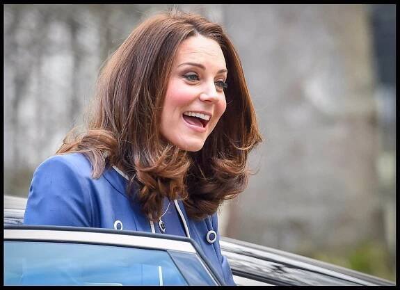 Rozjařená Kate Middleton.