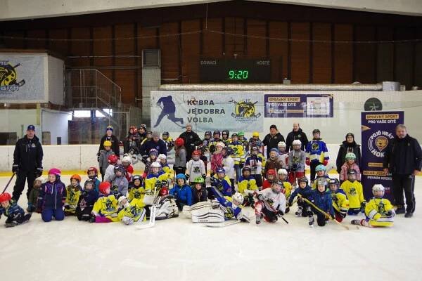 HC Kobra Praha » Skvělá atmosféra na Kobře: Pojď hrát hokej přitáhl další desítky malých kluků a holek