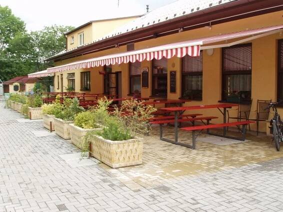 restaurace Koupaliště - STOLMAT