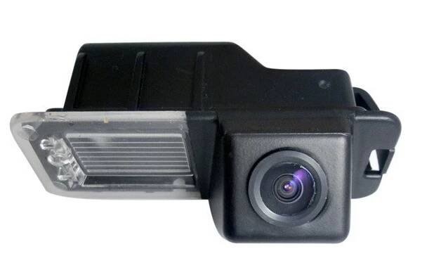 OEM Parkovací kamera VW Golf VI BC VW-05 - PRO-SPEED.cz