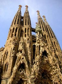 Soubor:Spain Sagrada Familia.jpg – Wikipedie