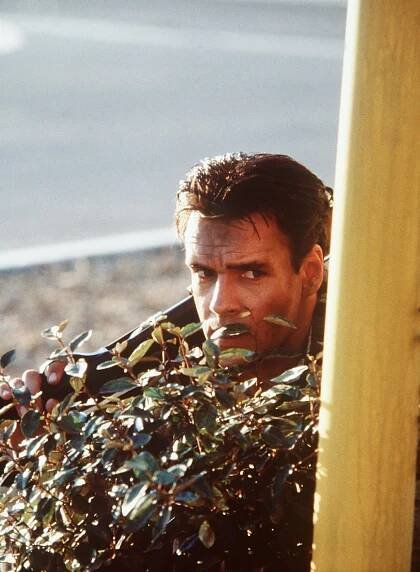 JAG - Válečný pláč - Z filmu - David James Elliott