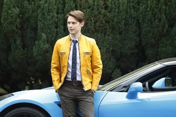 Dirk Gently's Holistic Detective Agency - Horizons - Z filmu - Samuel Barnett