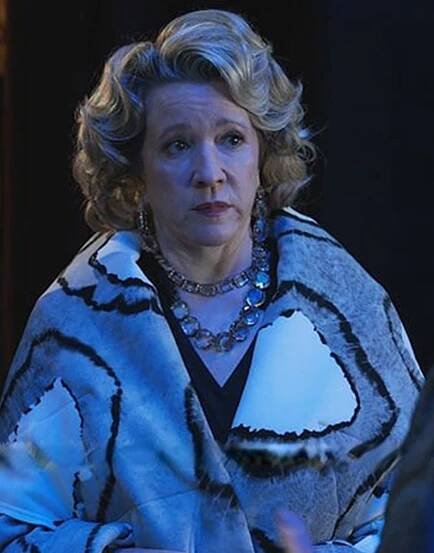 Donna Demeo Only Murders In The Building S03 Linda Emond Printed Wrap Coat