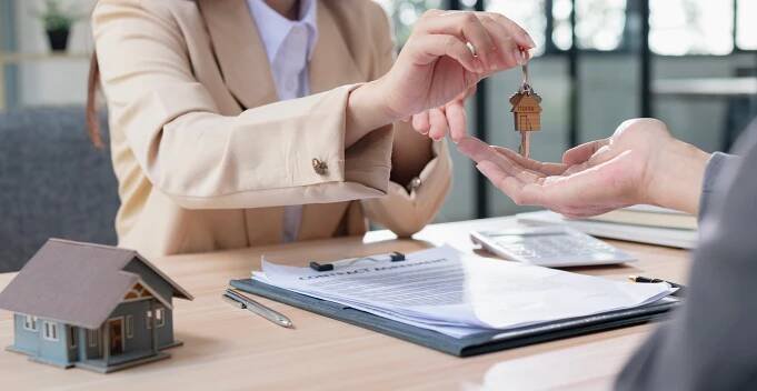 Jak banky zohledňují budoucí příjmy z pronájmu při financování investičních nemovitostí?