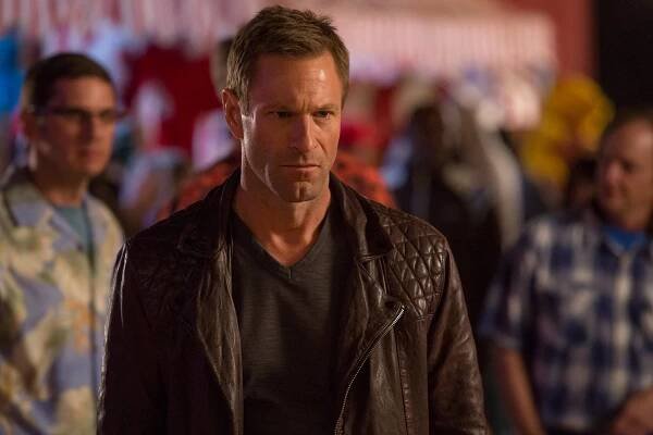 Aaron Eckhart - Inkarnace (2016), Obrázek #7