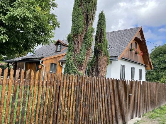 Nejmenší víska táhne. Z malebného Mutkova mladí neprchají, po chatách je sháňka