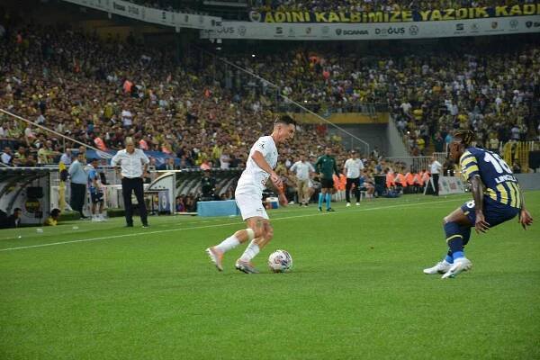 Fotografie ze zápasu na Fenerbahce - 1.FC Slovácko
