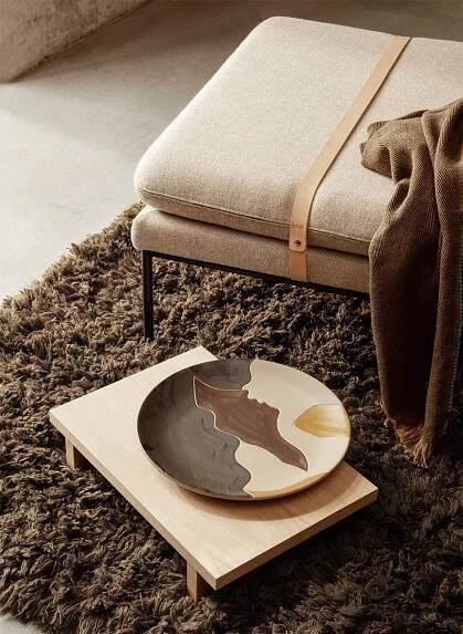 Ferm LIVING Podnos AYA: TMAVĚ HNĚDÁ/ ČERNÁ/ ŽLUTÁ