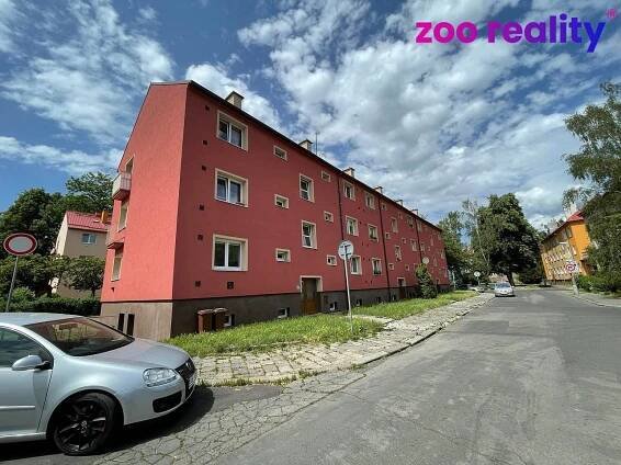 Pronájem bytu 2+1 53 m², Selská, Chomutov