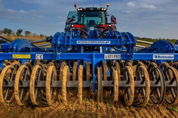 Maszyny Rolmako – interaktywna prezentacja sprzętu | Rolmako Agricultural Machinery 