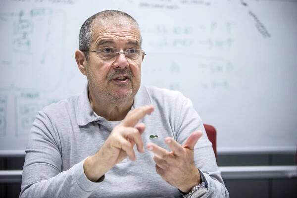 Zajac: Smer berie vo veľkom, bagrom