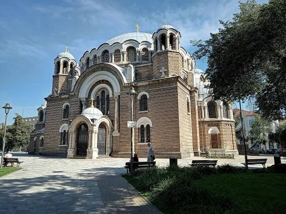 Súbor:SevenSaintsChurch-Sofia013.jpg