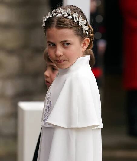 Jak bude princezna Charlotte vypadat v dospělosti? UI má jasno. Bude překrásná a prý celá Diana!