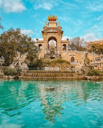 Cascada Monumental Barcelona - How to Visit Gaudi’s Fountain in Ciutadella Park! 3