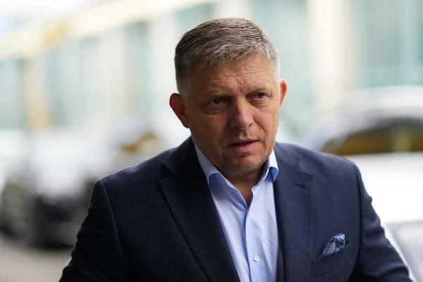 Fico podle části médií nevyužil první proslov po atentátu k usmíření