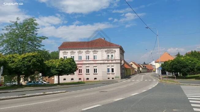 Prodej bytu 4+kk 119 m², Komenského, Horažďovice