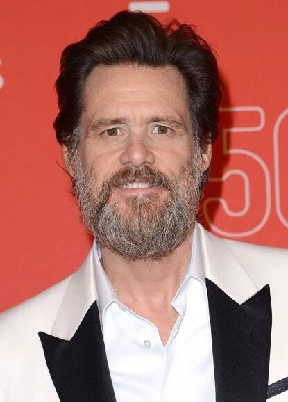 Jim Carrey si nechal narůst vousy.