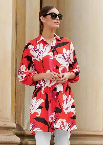 Bluse mit Hemdkragen