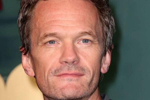 Neil Patrick Harris svůj coming out provedl během rozhovoru. S manželem je tak dlouho, že ani nezná seznamovací aplikace