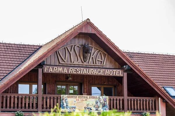Restaurant Farm Vysoká - Restaurants and drive-in diners - Lusetian Mountains - Chrastava