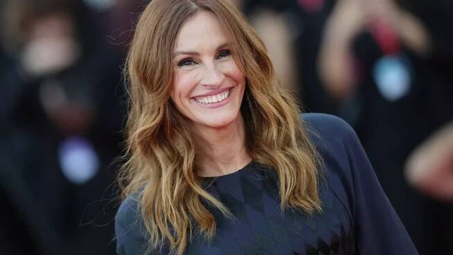 Julia Roberts signs on for new series starring Derry Girls' Jamie-Lee O'Donnell