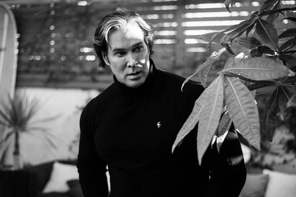 Michael O'Hearn Portraits - Aaron Farrier - Celebrity Photographer | Designer