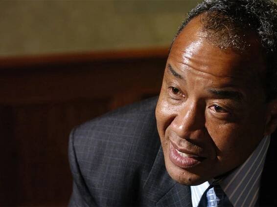 Michael Lee-Chin - Making His Mark - Donald Moore Canada Charity