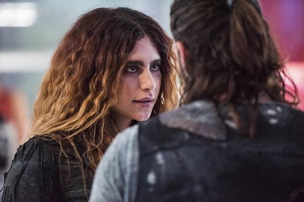 Prvních 100 - God Complex - Z filmu - Nadia Hilker