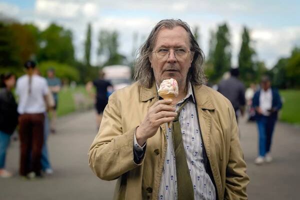 Gary Oldman Talks Approach to 'Spycraft' in 'Slow Horses'