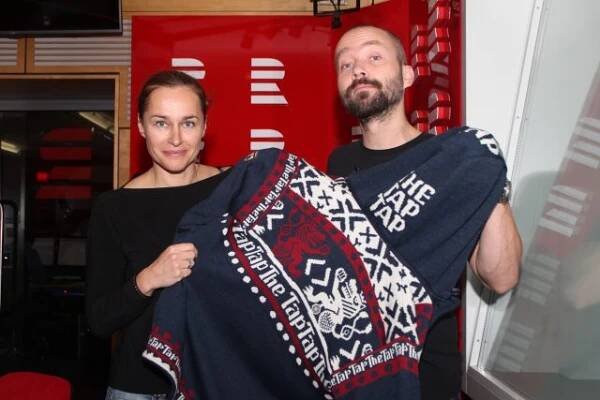 Šimon Ornest přišel do studia Radožurnálu v The Tap Tap mikině | foto: Prokop Havel,  Český rozhlas