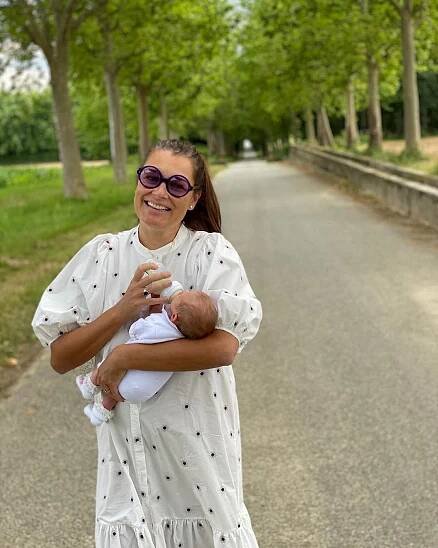 Alena Šeredová rozněžnila i Havlovou: Pochlubila se fotkami rozkošné dcery, kterou krmila na výletě v přírodě