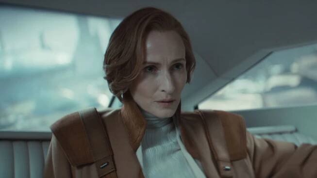 Mon Mothma actor Genevieve O'Reilly breaks down how a conversation with Andor creator Tony Gilroy created one of season 2's most tragic moments: 