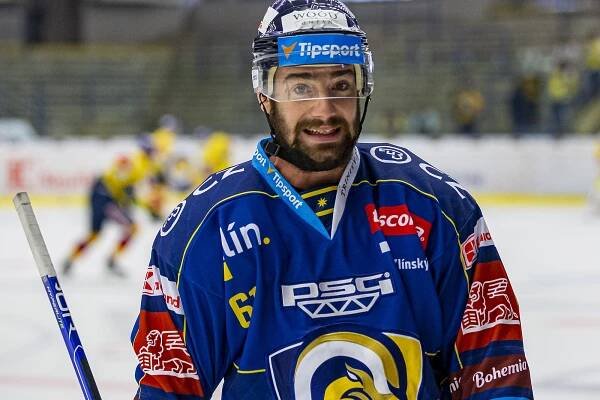 David Krejčí? Skvělý hokejista, ale pro nás především soupeř, říká Lukáš Pech