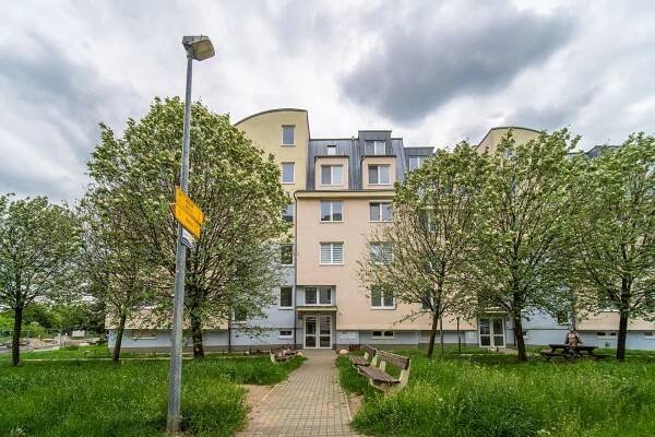 Prodej bytu 2+kk, 43 m2, DV, ul. Divišovská, Praha - Chodov - Halgaš Reality 