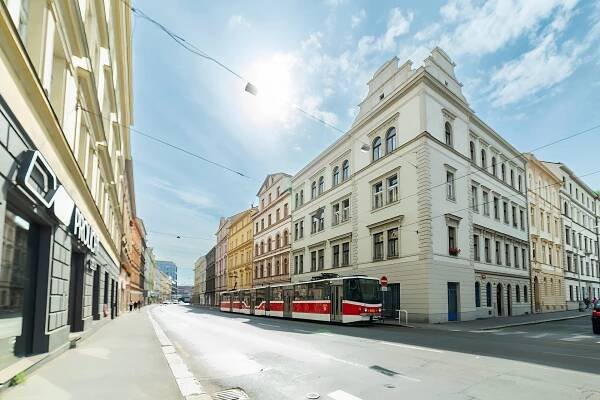 Prodej bytu 2+kk 45 m², Plzeňská, Praha - Smíchov