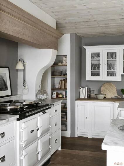 Kuchyně ve venkovském stylu a Provence: elegantní 115+ a teplé řešení pro milovníky pohodlí | Architektura, konstrukce a