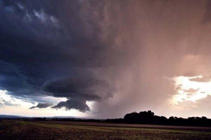 Pozoruhodný rok 2021 a extrémy počasí v Česku : Meteopress | Předpověď počasí, aktuální počasí