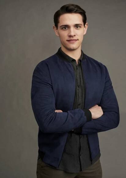 Casey Cott - Actor