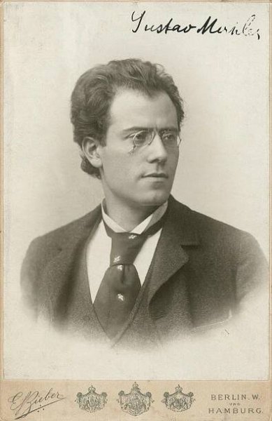 Soubor:Gustav Mahler (1893) by Bieber.jpg – Wikipedie