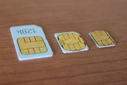 Vyřízněte kartu SIM na požadovanou velikost: Použití šablony pro výrobu nano- nebo micro-SIM