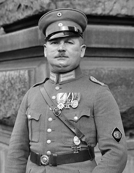 Ernst Röhm - Wikipedia, la enciclopedia libre